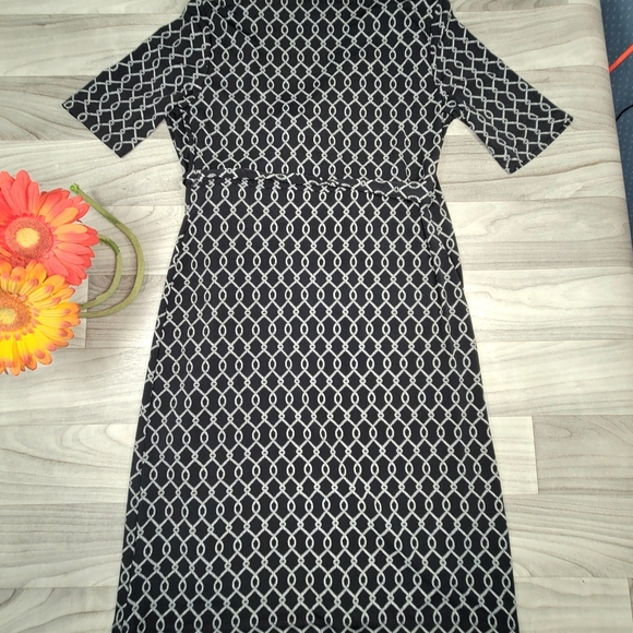 Motherhood Maternity Size Small Faux Wrap Dress Black Chain Knee Length Stretch - Picture 2 of 11
